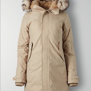 TNA Summit Parka in tawny